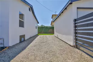 10955 S Spring St, Los Angeles, CA 90061 - Photo 22