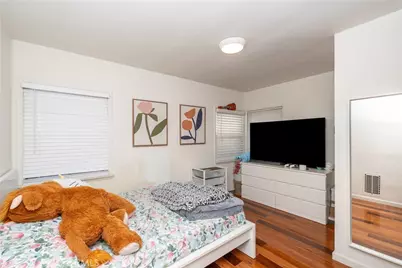 9421 Dearborn, South Gate, CA 90280 - Photo 14