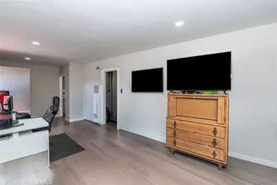 9421 Dearborn, South Gate, CA 90280 - Photo 44