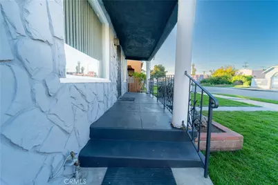1706 W 65th Place, Los Angeles, CA 90047 - Photo 30