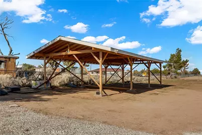 9888 Trinity, Oak Hills, CA 92344 - Photo 44