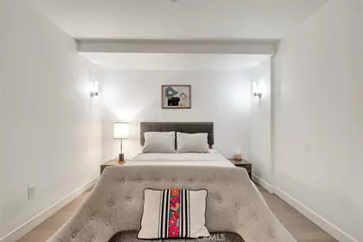 1100 Wilshire Boulevard #1705, Los Angeles, CA 90017 - Photo 22