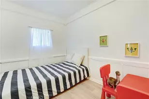 230 E 75th St, Los Angeles, CA 90003 - Photo 8