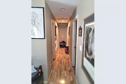 860 W 73rd St., Los Angeles, CA 90044 - Photo 6