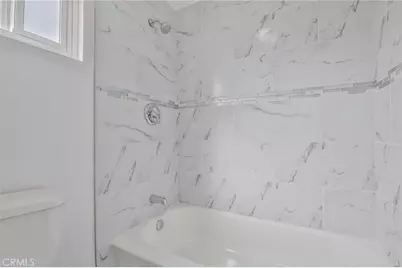 1434 W 92nd St, Los Angeles, CA 90047 - Photo 26