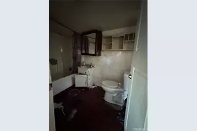 13300 S Largo Avenue, Compton, CA 90222 - Photo 16