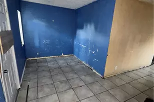 13300 S Largo Ave, Compton, CA 90222 - Photo 4