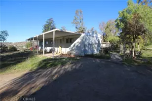 24190 Minton Rd, Homeland, CA 92548 - Photo 6