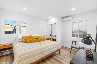 9008 Baring Cross, Los Angeles, CA 90044 - Photo 6