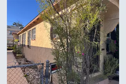 901 W 68th, Los Angeles, CA 90044 - Photo 8