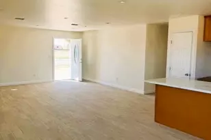 8669 S Loop Blvd, California City, CA 93505 - Photo 4