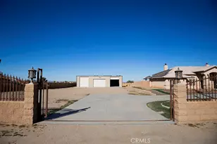 11830 Joshua Dell Rd, Victorville, CA 92371 - Photo 14