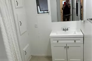 6656 E Rosecrans Ave, Paramount, CA 90723 - Photo 16