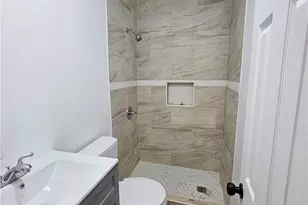 10657 Sherman, Los Angeles, CA 91352 - Photo 6