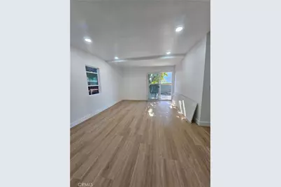 10657 Sherman, Los Angeles, CA 91352 - Photo 12