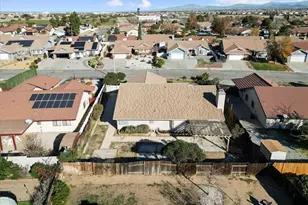 13511 Mountain Dr, Hesperia, CA 92344 - Photo 6