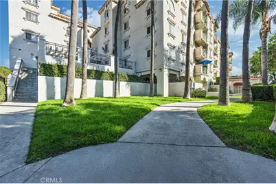 7018 Rita #404, Huntington Park, CA 90255 - Photo 12