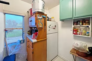 348 W Vernon Ave, Los Angeles, CA 90037 - Photo 16