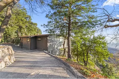 31537 Old City Creek, Running Springs, CA 92382 - Photo 4