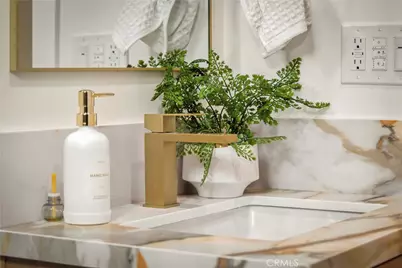 3991 Hubert Avenue, Leimert Park, CA 90008 - Photo 20