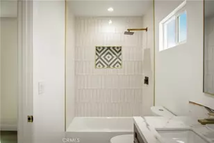 3991 Hubert Ave, Leimert Park, CA 90008 - Photo 22
