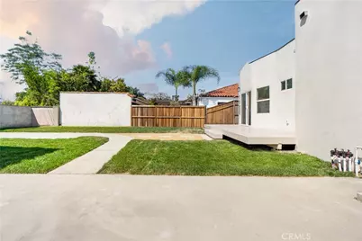 3991 Hubert Avenue, Leimert Park, CA 90008 - Photo 28