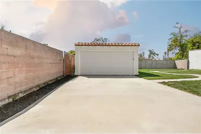 3991 Hubert Avenue, Leimert Park, CA 90008 - Photo 26
