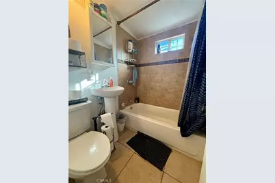 9802 Defiance, Los Angeles, CA 90002 - Photo 16