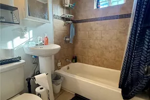 9802 Defiance, Los Angeles, CA 90002 - Photo 16