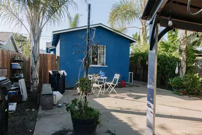 9802 Defiance, Los Angeles, CA 90002 - Photo 6