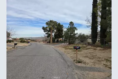 16715 Vasquez, Victorville, CA 92394 - Photo 2