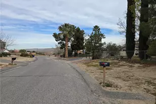 16715 Vasquez, Victorville, CA 92394 - Photo 2