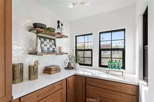 5334 S Hillcrest Dr, Los Angeles, CA 90043 - Photo 10