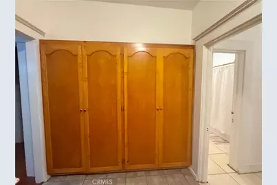 2129 30th W 30th, Los Angeles, CA 90018 - Photo 22