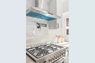 1720 S Kingsley, Los Angeles, CA 90006 - Photo 18