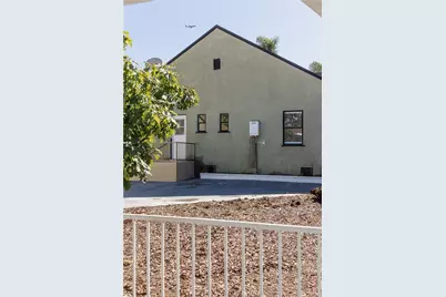 2127 W 76th, Los Angeles, CA 90047 - Photo 8