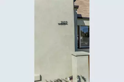 2127 W 76th, Los Angeles, CA 90047 - Photo 48