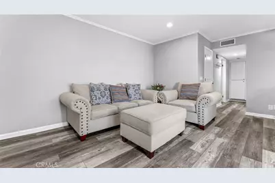 2915 Deacon #17, Simi Valley, CA 93065 - Photo 8