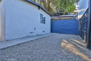 9621 Laurel, Los Angeles, CA 90002 - Photo 36