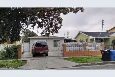 910 E 76th, Los Angeles, CA 90001 - Photo 1