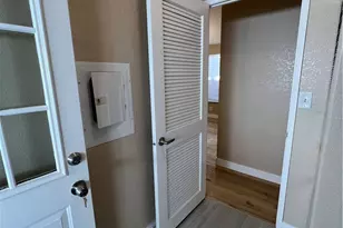 24200 Walnut Street, Torrance, CA 90501 - Photo 12