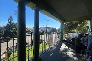 2955 Van Buren Pl, Los Angeles, CA 90007 - Photo 42