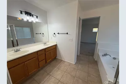 29162 Hydrangea Street, Murrieta, CA 92563 - Photo 28