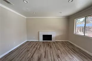 10851 Dove Ln, Adelanto, CA 92301 - Photo 12