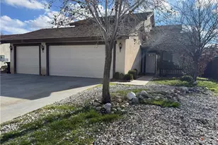 10851 Dove Ln, Adelanto, CA 92301 - Photo 2