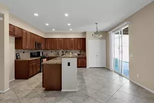 15128 Colville Ct, Victorville, CA 92394 - Photo 12