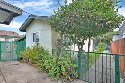 7659 Miramonte Boulevard, Los Angeles, CA 90001 - Photo 56