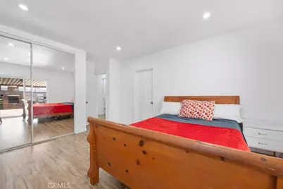 7037 Cimarron Street, Los Angeles, CA 90047 - Photo 16