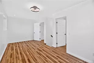 1330 W 48th, Los Angeles, CA 90037 - Photo 24