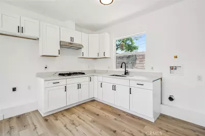 3816 S Victoria, Los Angeles, CA 90008 - Photo 42